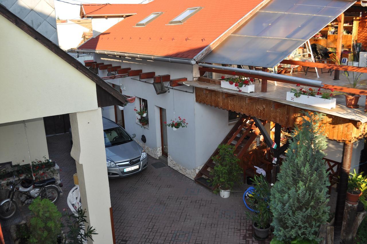 Szent Gyoergy Vendeghaz Hotel Esztergom Eksteriør billede
